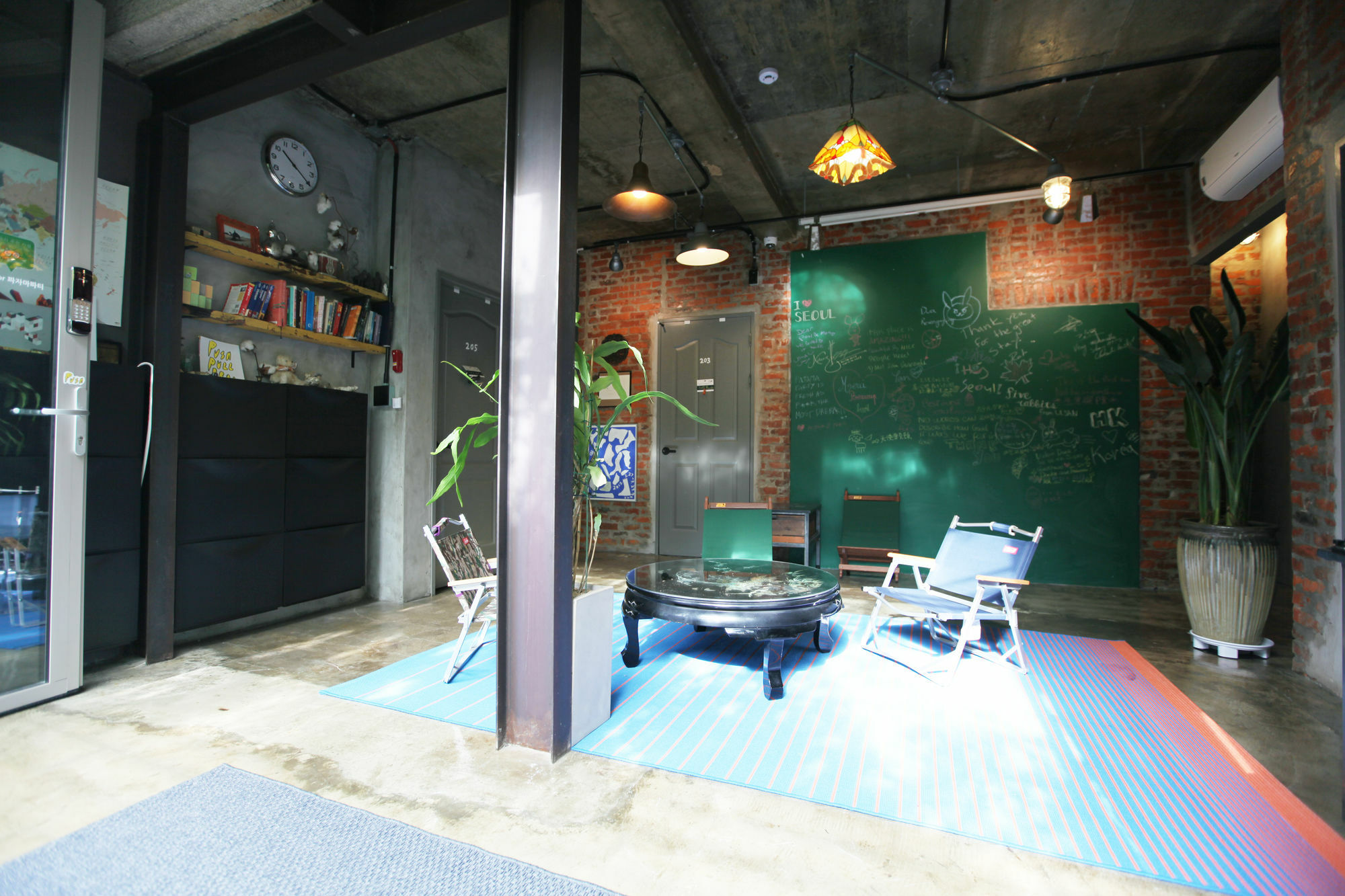 Hongdae Guesthouse Pajamaparty سيول المظهر الخارجي الصورة